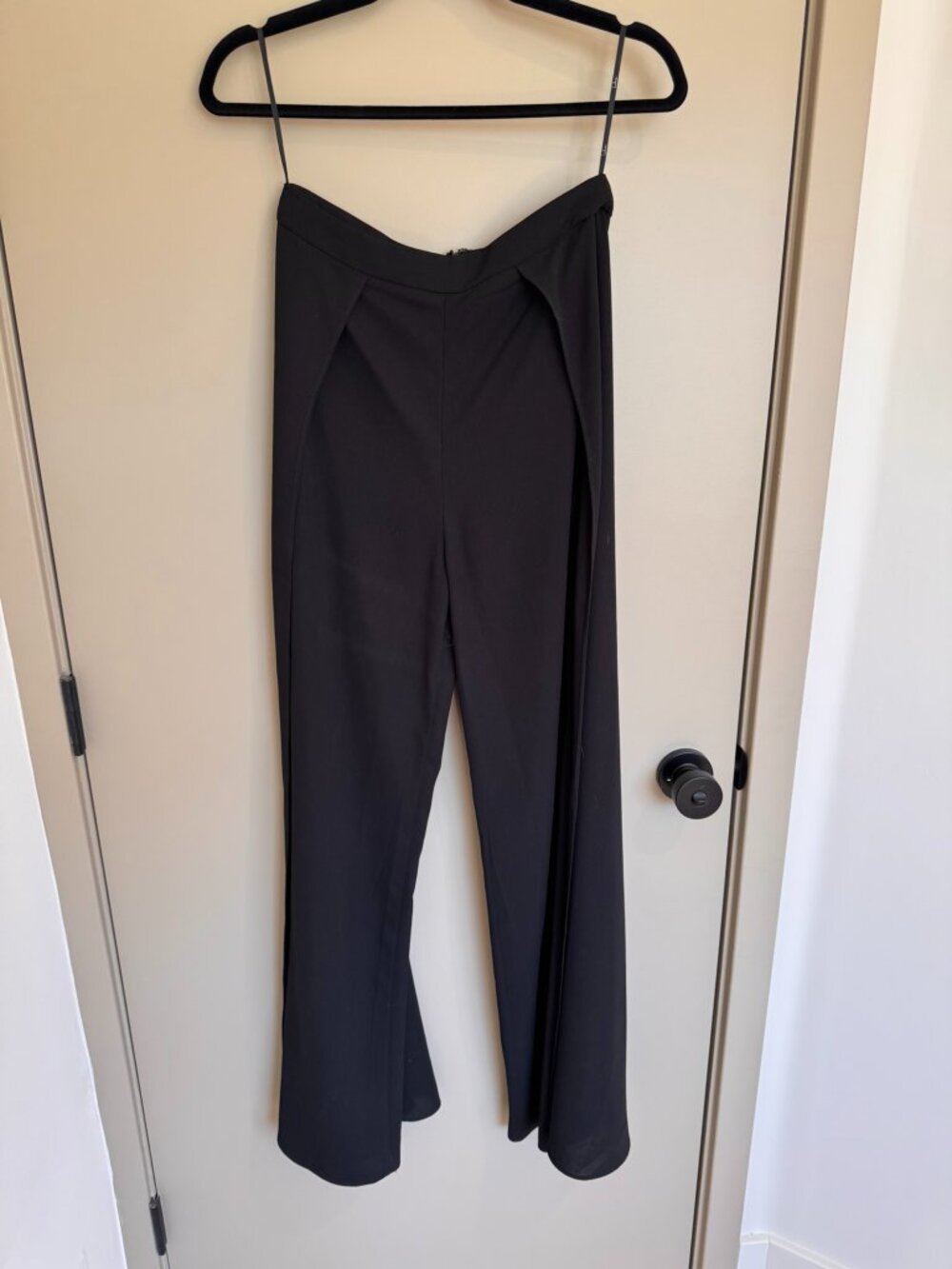 Lulus wide leg, high slit, flowy pants - black - small